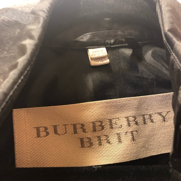 Authentic Burberry plaid trench coat (sz S) - Picture 5 of 6